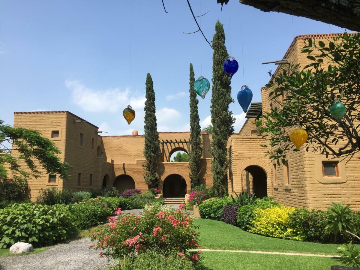 Mision Del Sol Resort & Spa Adults Only Cuernavaca Bagian luar foto